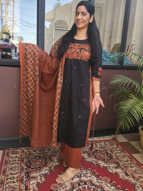 Elegant Black Cotton Kurti Set with Applique Work