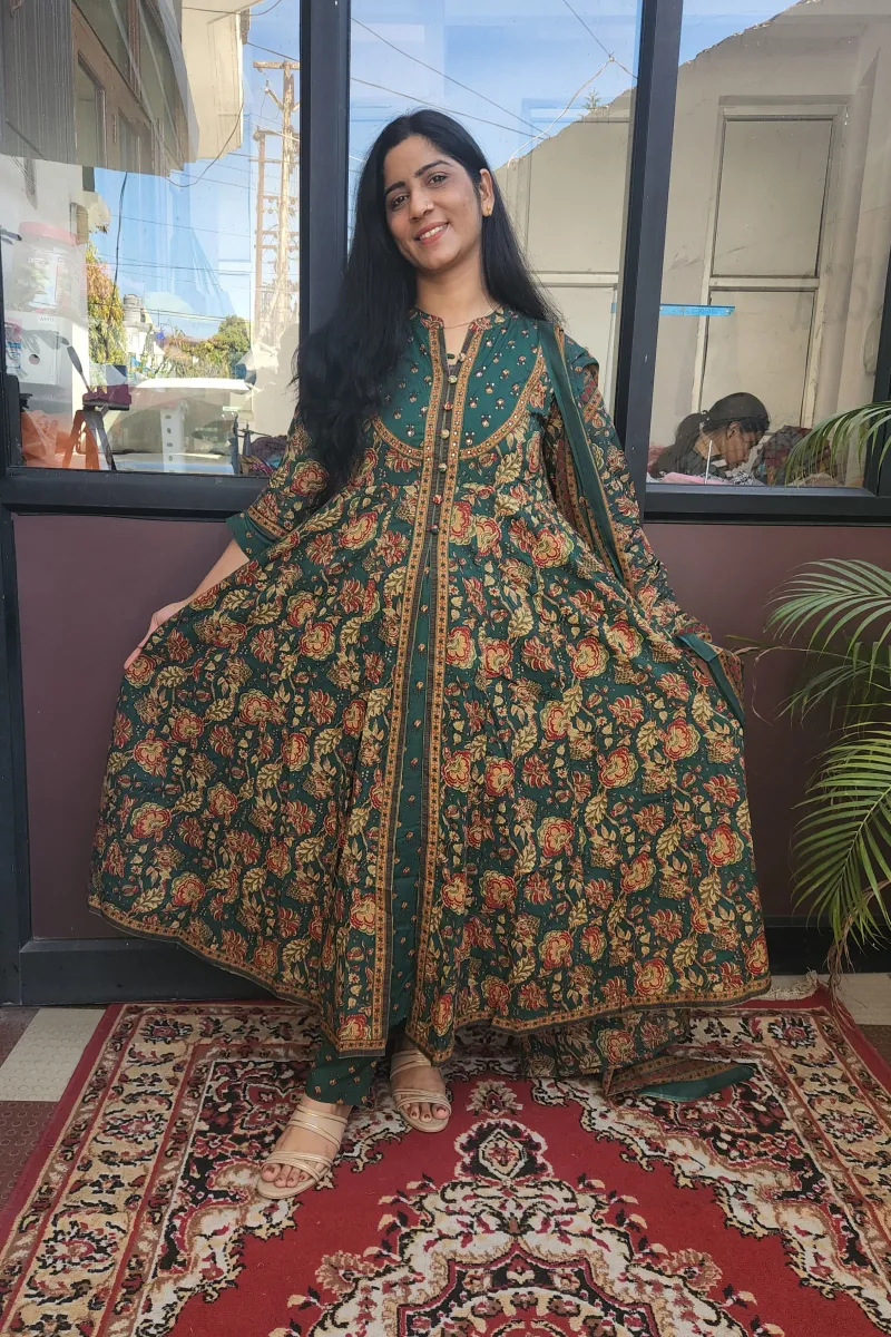 Pure Cotton Printed Anarkali Kurti Set with Dupatta – Bottle Green - image 2