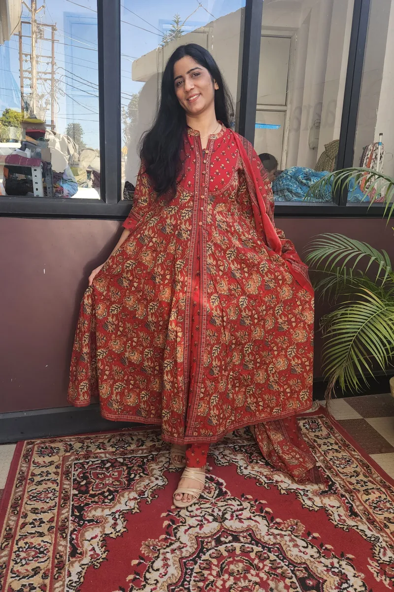 Pure Cotton Printed Anarkali Kurti Set with Dupatta – Red - image 2