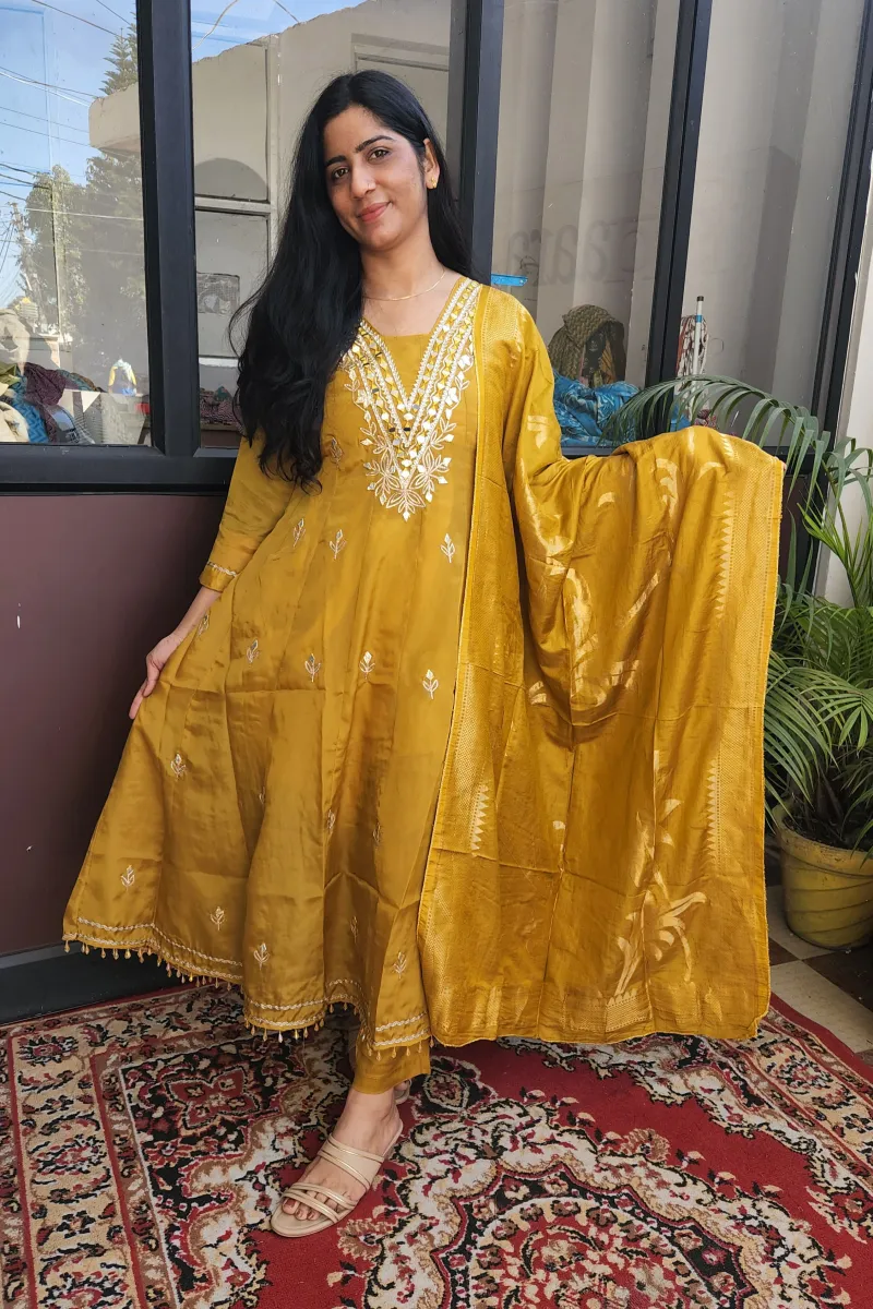 Elegant Mustard Yellow Tissue Silk Kurti Set with Embroidery - image 2