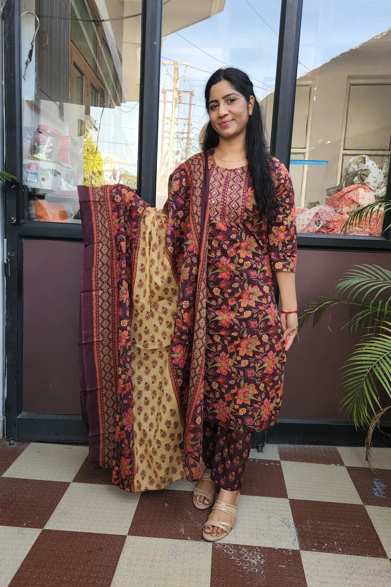 Graceful Maroon Printed Straight Kurti Set in Pure Cotton - image 2