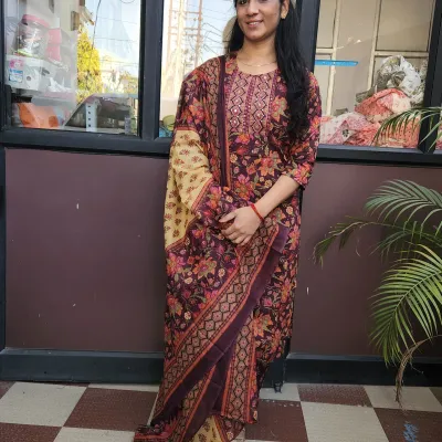 Graceful Maroon Printed Straight Kurti Set in Pure Cotton