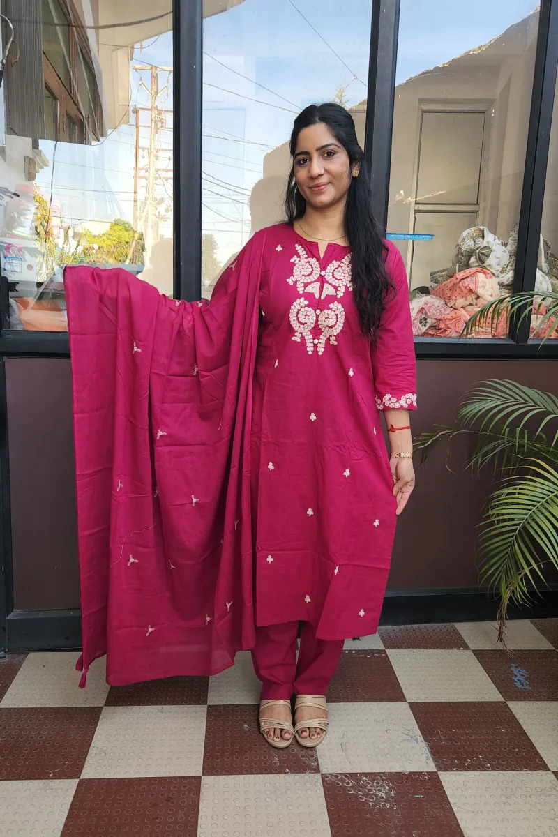 Elegant Deep Pink Straight Kurti Set with Embroidery in Pure Cotton - image 2