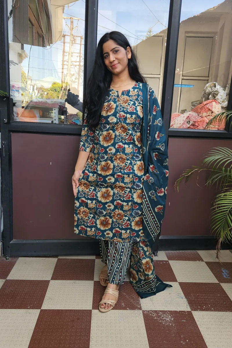 Elegant Dark Teal Cotton Kurti Set with Floral Print - image 5