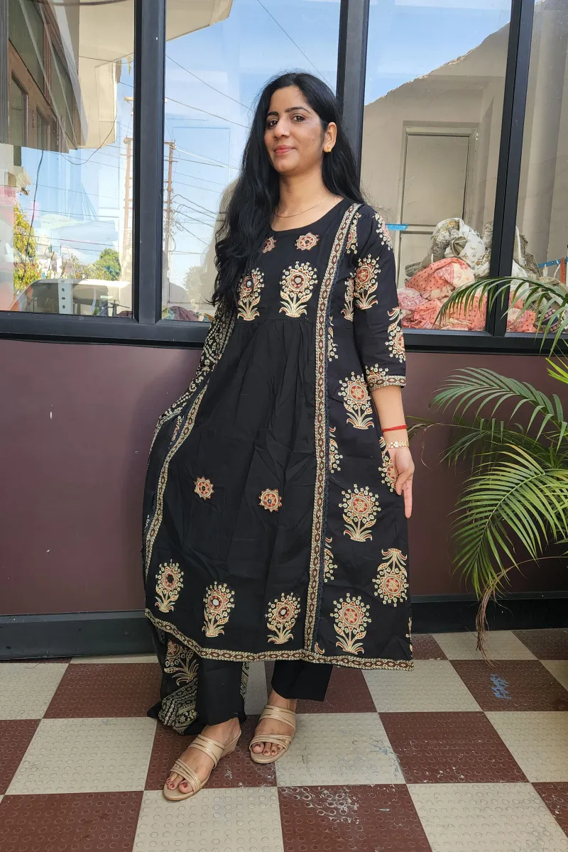 Elegant Black A-Line Kurti Set in Pure Cotton - image 4