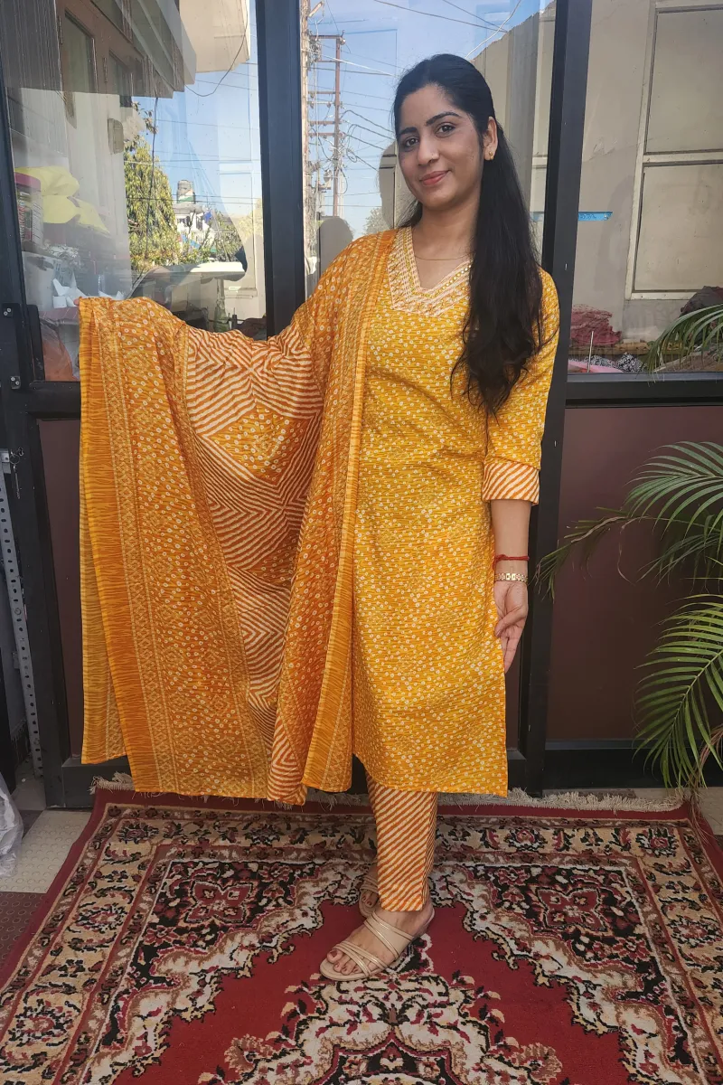 Elegant Orange Semi Cotton Straight Kurti Set with Dupatta - image 1