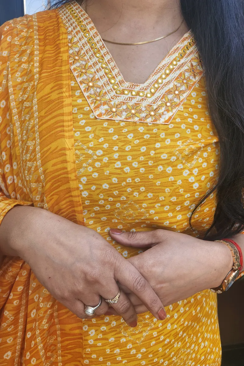 Elegant Orange Semi Cotton Straight Kurti Set with Dupatta - image 4