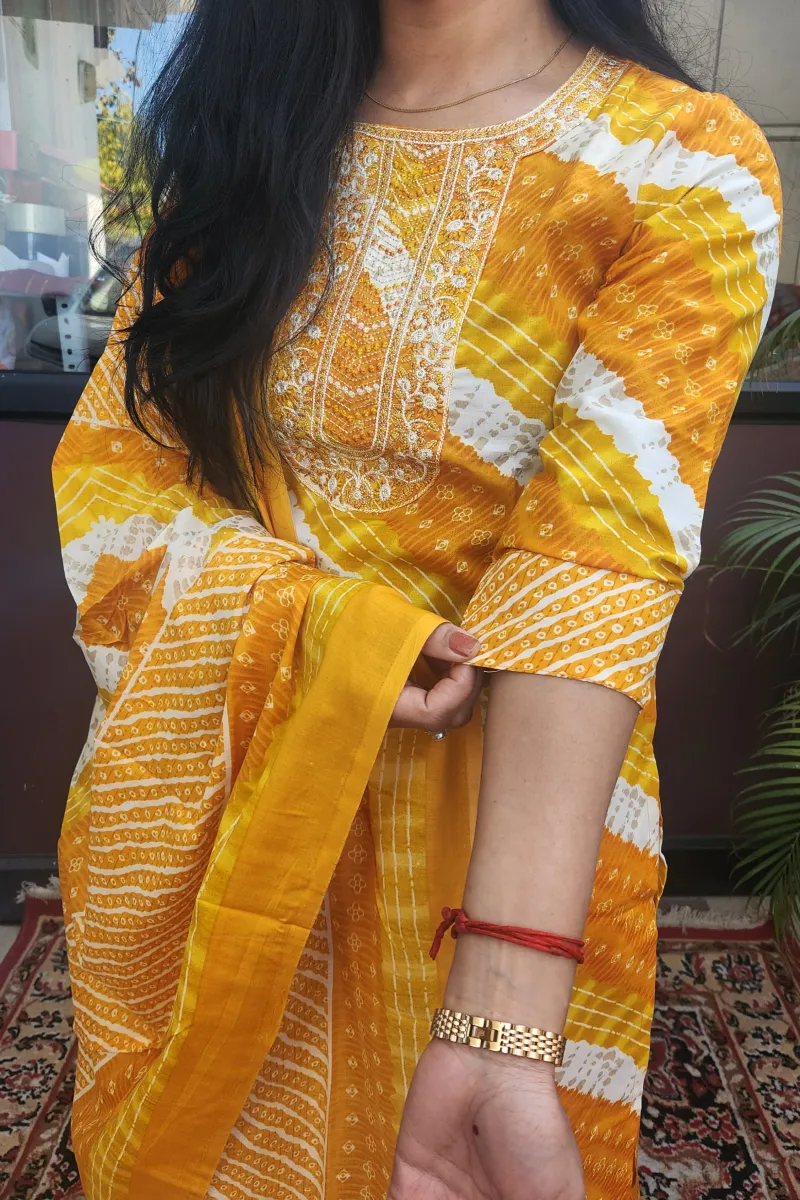 Elegant Yellow Semi Cotton Straight Kurti Set with Dupatta - image 3