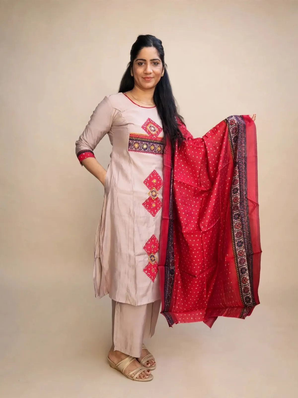 Elegant Light Pink Silk Kurti Set with Applique Work - image 1
